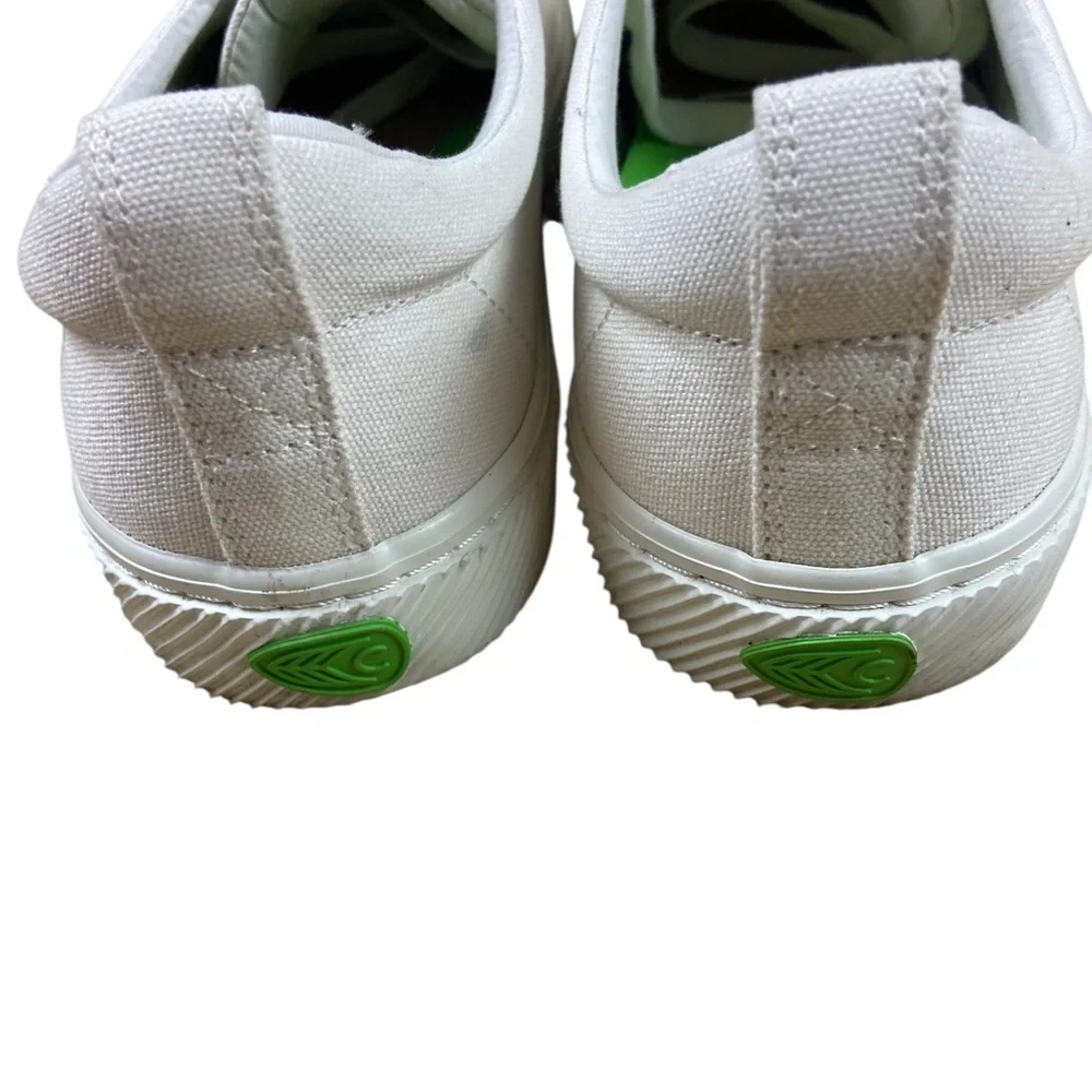Cariuma Shoes Sneakers Lace Up Low Top White Canvas Men's 10 Women’s  11.5 - Picture 4 of 8